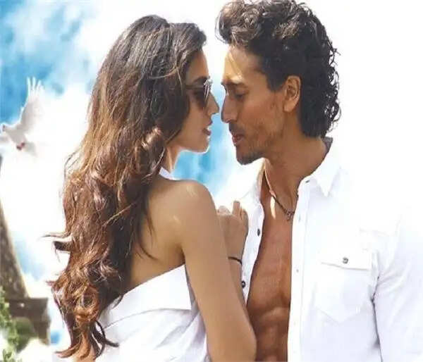 शारीरिक संबंधों पर चौंकाने वाले तथ्य: क्या आप जानते हैं?