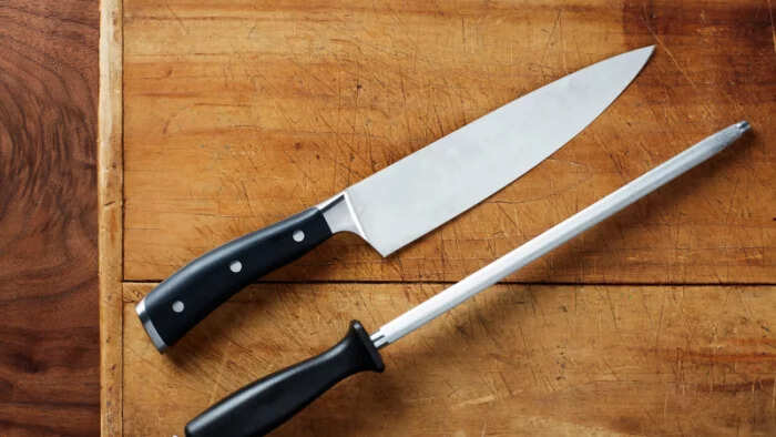 दान करते समय इन चीजों से बचें: जानें क्यों हैं अशुभ