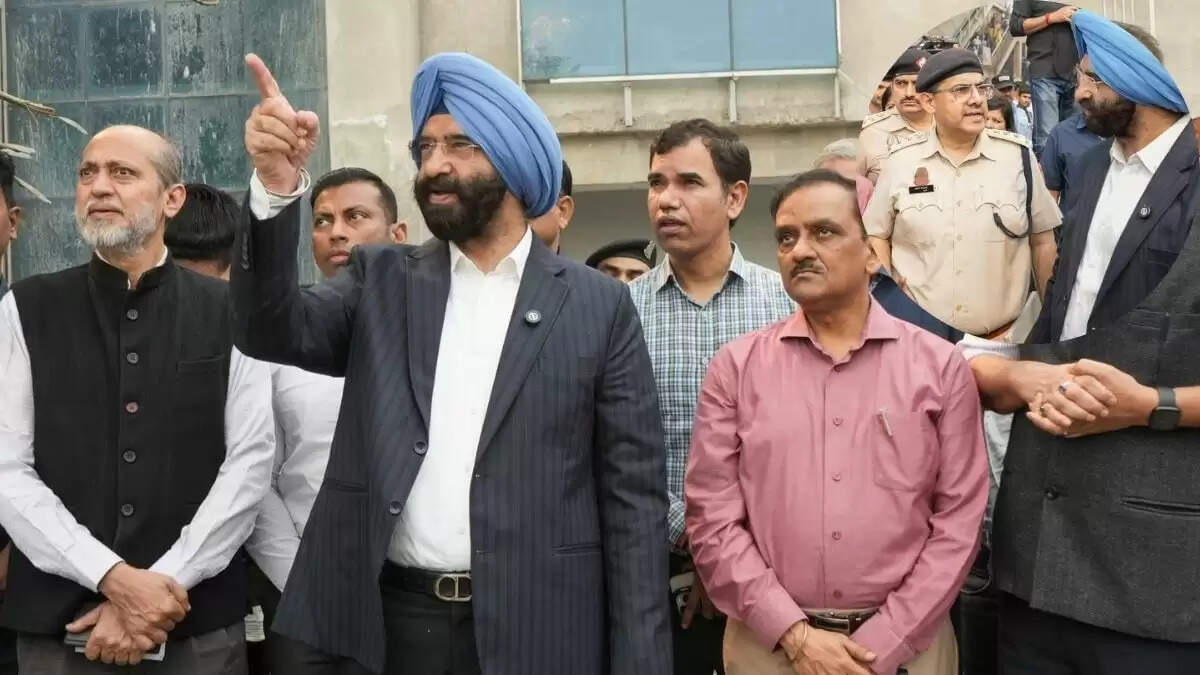 दिल्ली सरकार का सर्दियों में प्रदूषण नियंत्रण योजना: 13 हॉटस्पॉट्स पर निगरानी