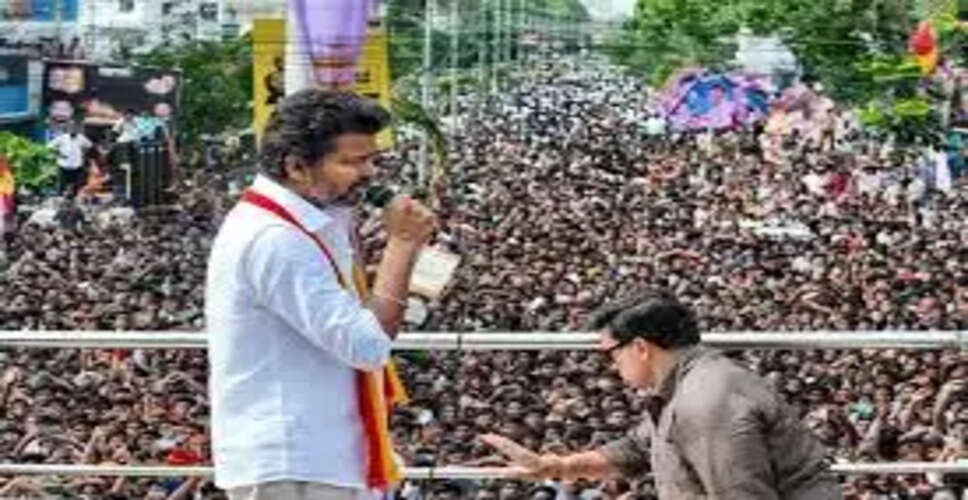 तमिलनाडु में विजय के करीबी नेताओं पर हत्या का मामला, भगदड़ में 39 की मौत