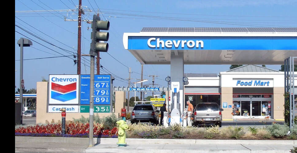 अमेरिका की वेनेजुएला पर सैन्य कार्रवाई: वैश्विक तेल बाजार पर संभावित प्रभाव