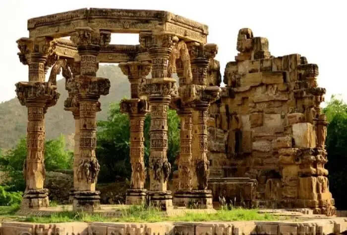 किराडू मंदिर: रात में जाने से डरने वाली रहस्यमयी जगह