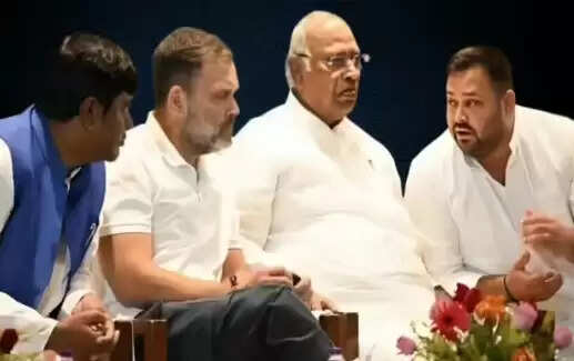 बिहार विधानसभा चुनाव: महागठबंधन में सीट बंटवारे पर असमंजस