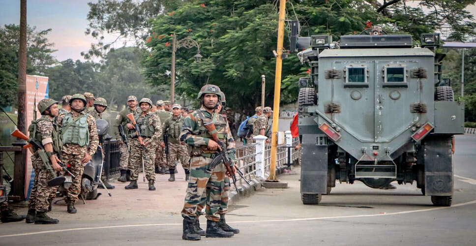 मणिपुर में सुरक्षा बलों ने 11 उग्रवादियों को किया गिरफ्तार