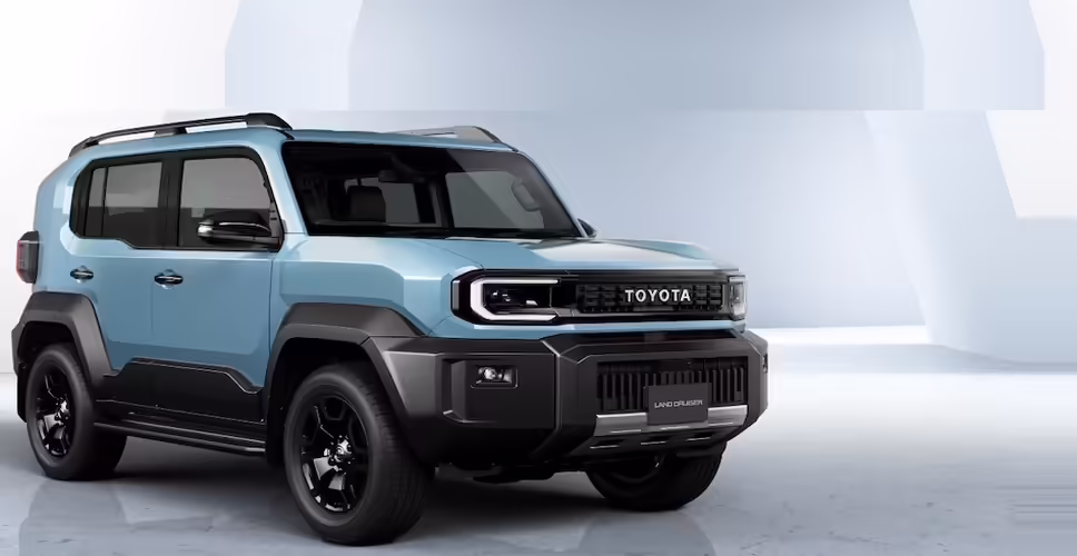 टोयोटा ने पेश की नई कॉम्पैक्ट Land Cruiser SUV