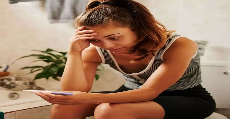 पीरियड्स मिस होने के कारण: जानें क्या यह हमेशा प्रेग्नेंसी का संकेत है?