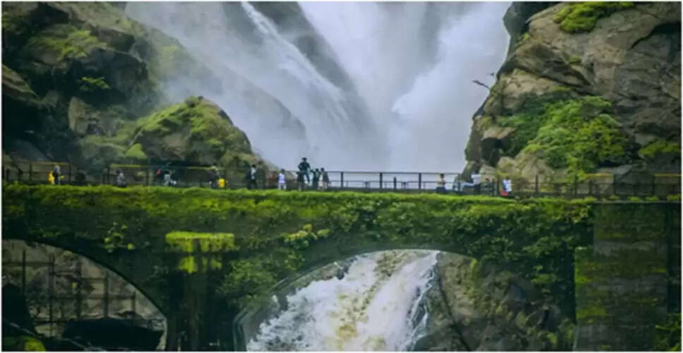 भारत के छिपे हुए झरने: प्राकृतिक सौंदर्य की खोज