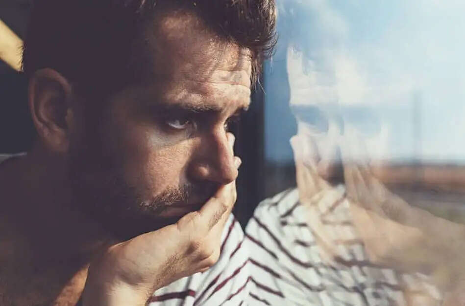 चाणक्य नीति: किन लोगों की मदद से बचना चाहिए?