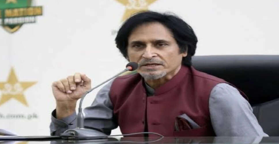 एशिया कप 2025: पाकिस्तान की टीम का विवाद और रमीज राजा के आरोप