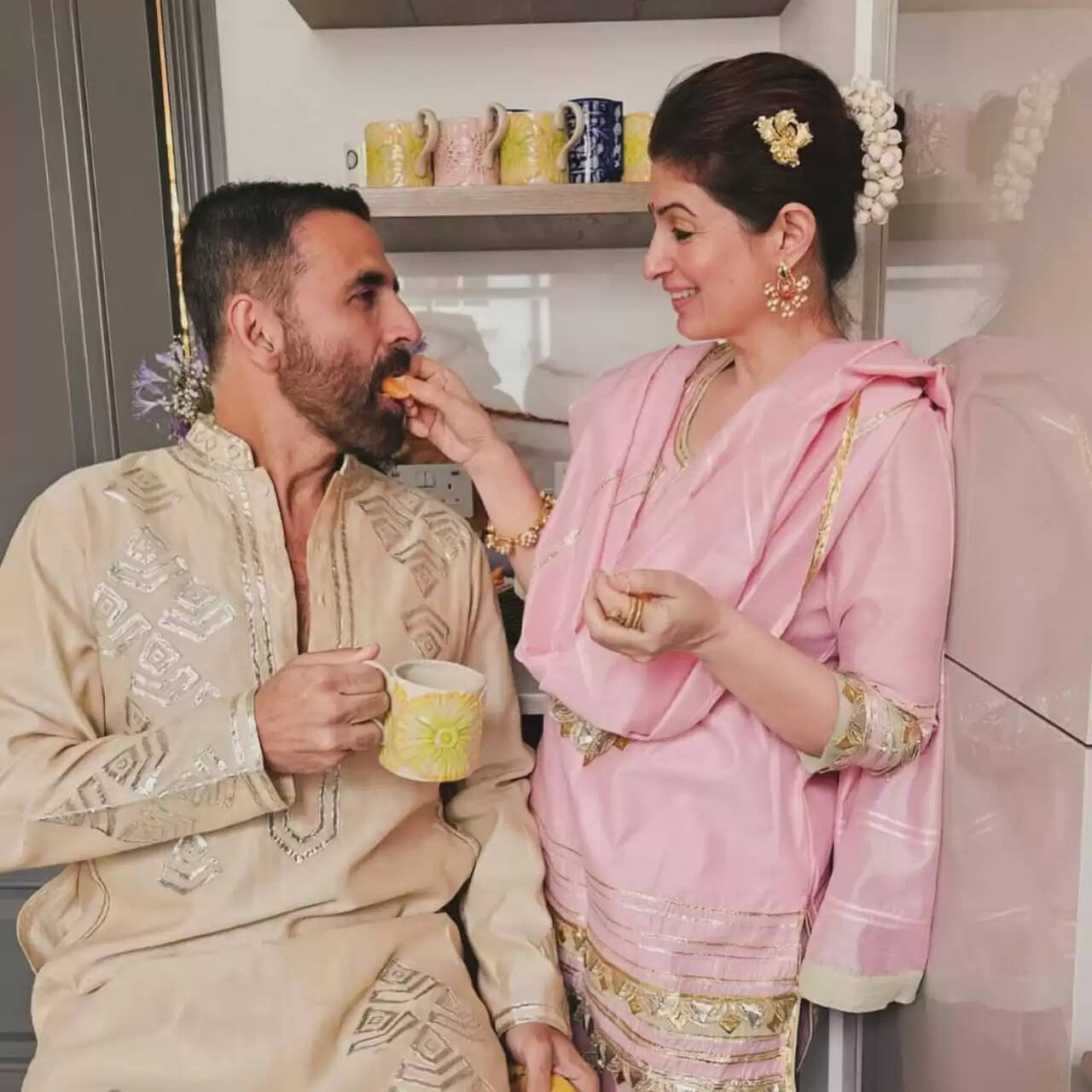 ट्विंकल खन्ना का 52वां जन्मदिन: एक्ट्रेस से लेखिका तक का सफर