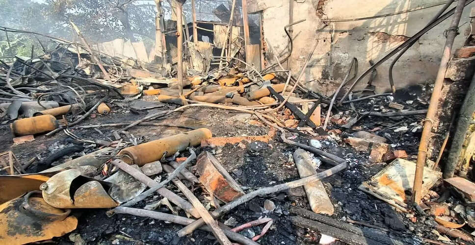 आंध्र प्रदेश में गैस सिलेंडर विस्फोट से तीन मजदूरों की मौत