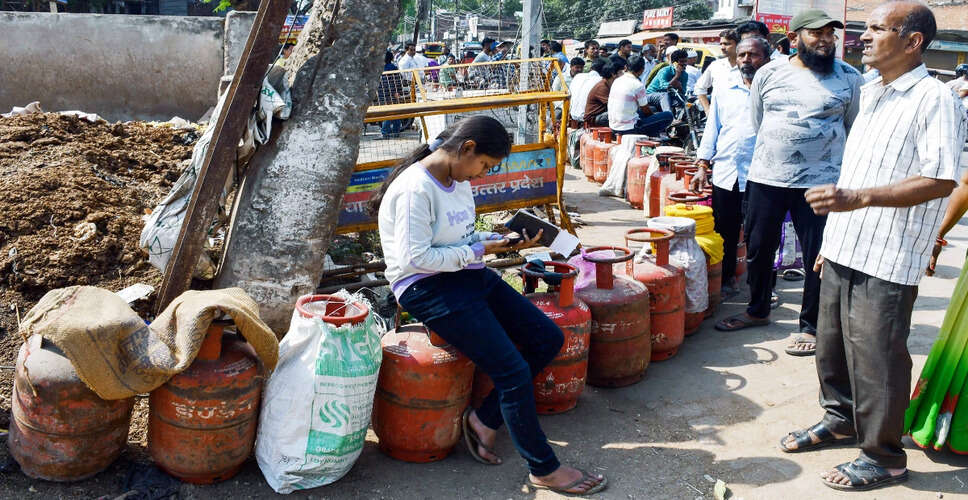भारत में एलपीजी आपूर्ति को लेकर नई पहल: कम वजन वाले सिलेंडरों पर विचार
