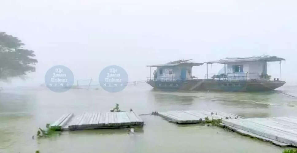जोरहाट-माजुली मार्ग पर फेरी सेवाएं अस्थायी रूप से बंद
