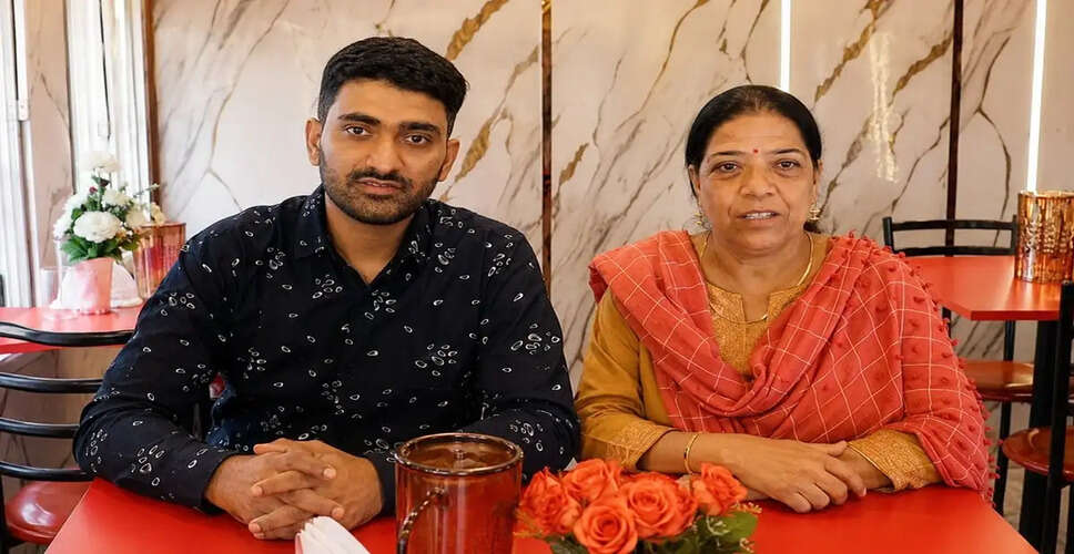 कश्मीर में कश्मीरी पंडित परिवार की वापसी से बढ़ी उम्मीदें और भाईचारा
