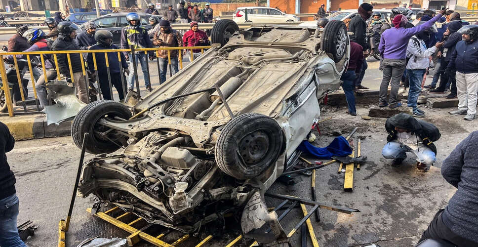 सोनितपुर में एम्बुलेंस-ट्रक टक्कर से छह की मौत, दो घायल