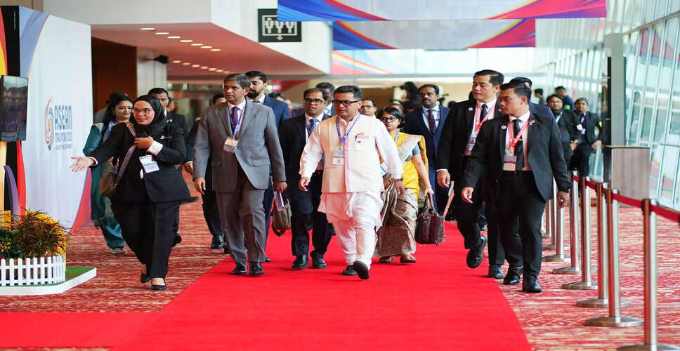 कुआलालंपुर में ASEAN-भारत विदेश मंत्रियों की बैठक में नई योजना का अनुमोदन