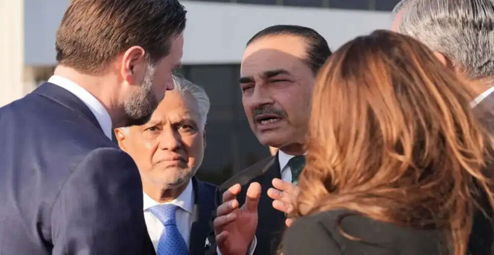 पाकिस्तान ने ईरानी विमानों को अमेरिकी हवाई हमलों से बचाने के लिए अपने हवाई अड्डों पर पार्क किया