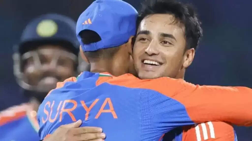 एशिया कप 2025 के लिए भारत की संभावित प्लेइंग इलेवन: अभिषेक और सैमसन करेंगे ओपनिंग