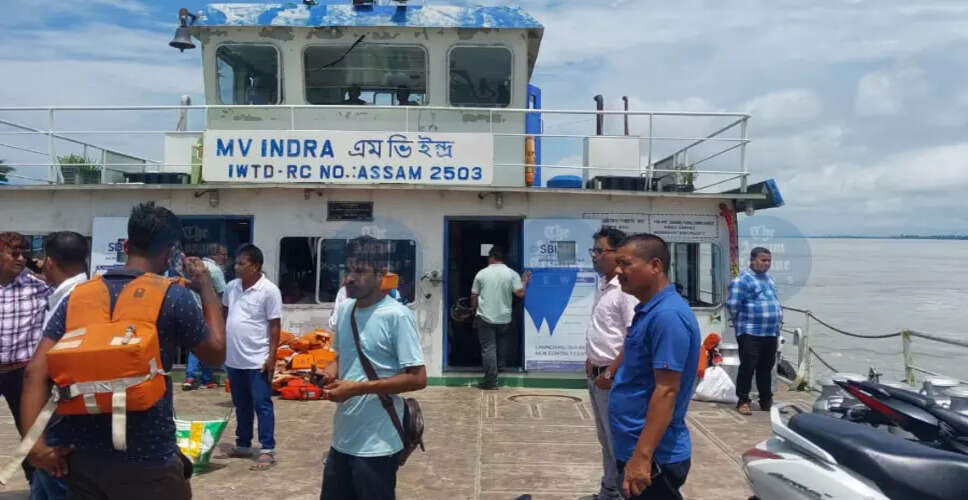 माजुली में फेरी दुर्घटना से यात्रियों में हड़कंप