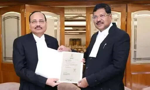 जस्टिस सूर्यकांत बने 53वें CJI: शपथ 24 नवंबर को, 14 महीने का कार्यकाल