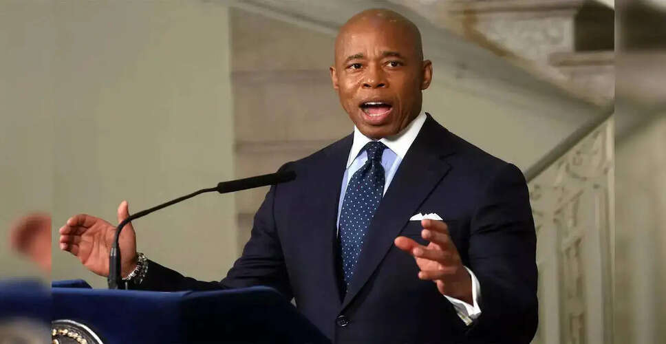 एरिक एडम्स को मिला अल्बानियाई नागरिकता, यात्रा के प्रति उनकी रुचि का नया अध्याय