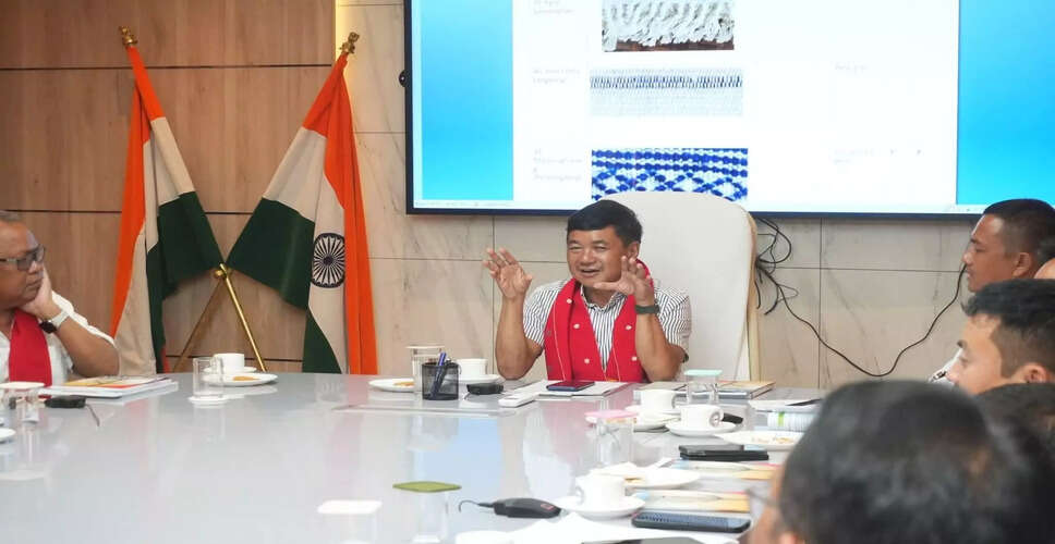 कार्बी पारंपरिक वस्त्रों के लिए जीआई पंजीकरण की दिशा में महत्वपूर्ण चर्चा