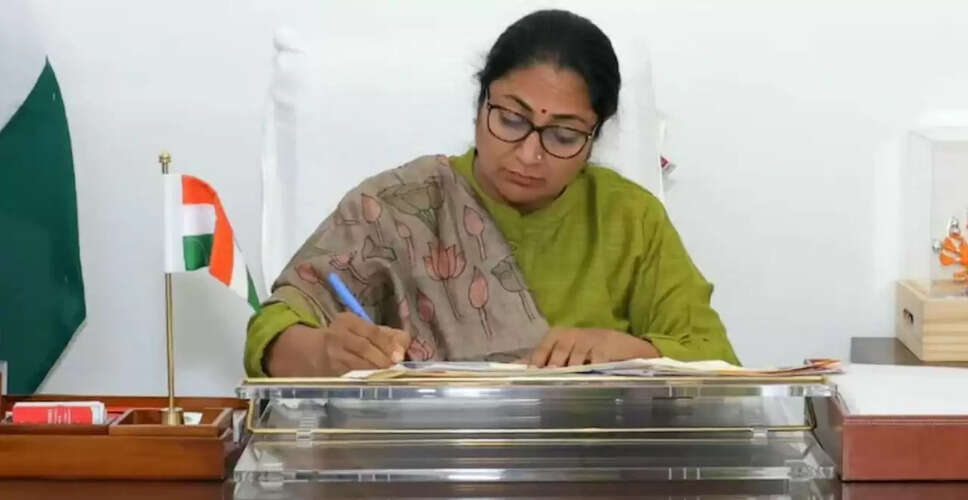 दिल्ली सरकार ने भ्रष्टाचार के खिलाफ कड़ा कदम उठाया, कई अधिकारियों को निलंबित किया