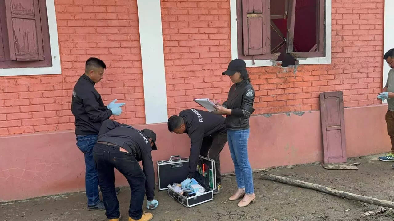 बिश्नुपुर में मौरटर हमले से प्रभावित परिवार की दर्दनाक कहानी