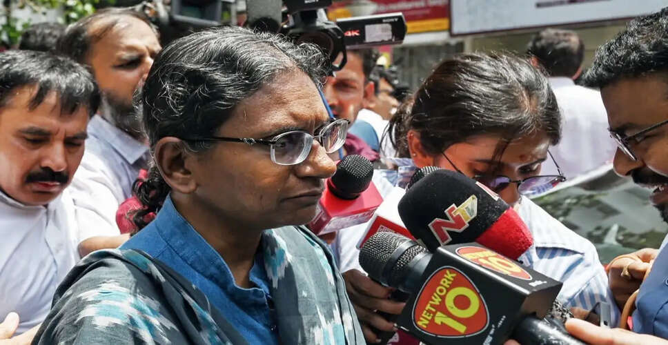 कांग्रेस का जंतर-मंतर पर सत्याग्रह: नटराजन का नामांकन रद्द करने के खिलाफ प्रदर्शन