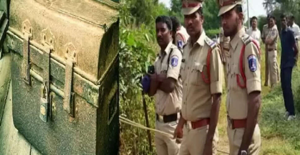 कुरनूल में खुदाई से मिली रहस्यमयी तिजोरी, गांव में मची हलचल