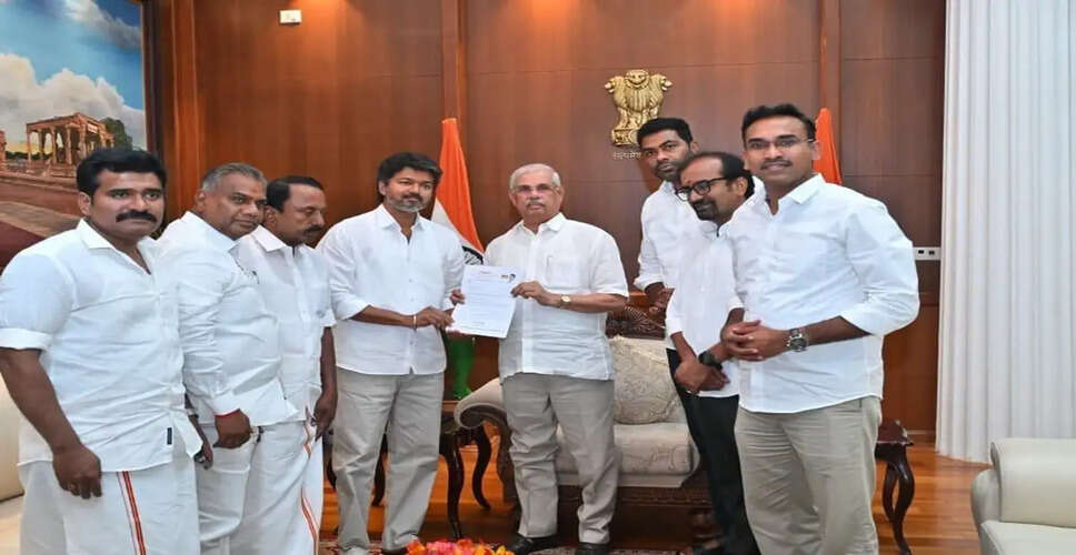 तमिलनाडु में विजय का मुख्यमंत्री बनने का दावा, कांग्रेस ने किया समर्थन