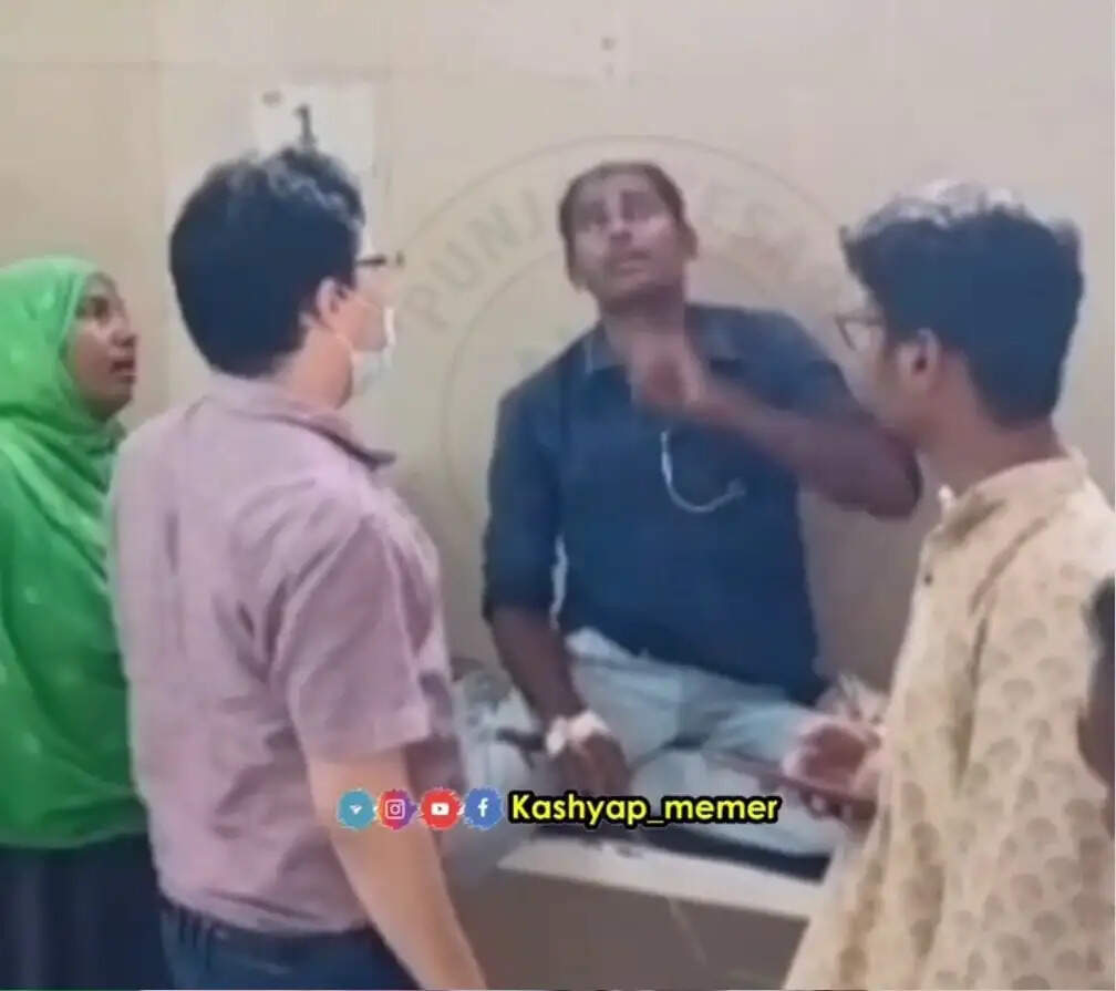 किंग कोबरा के काटने के बाद शराबी की अनोखी कहानी