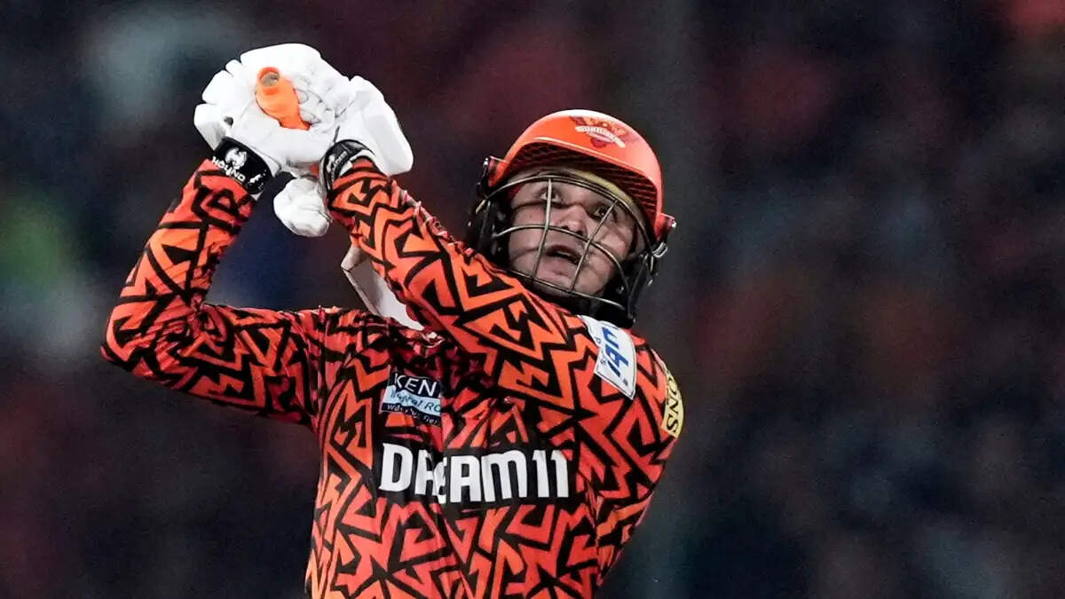 अभिषेक शर्मा की ऐतिहासिक पारी ने IPL 2025 में मचाई धूम