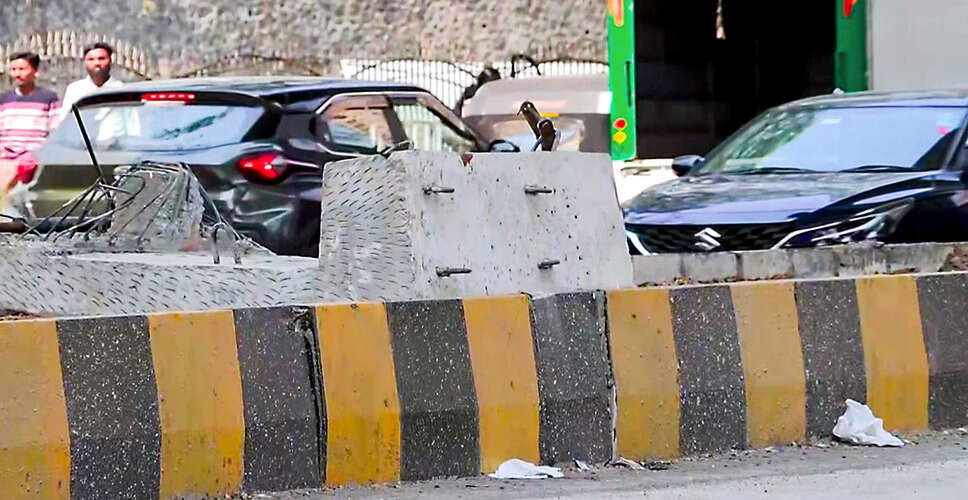 बिहार में सड़क दुर्घटना में तीन लोगों की मौत, सात घायल