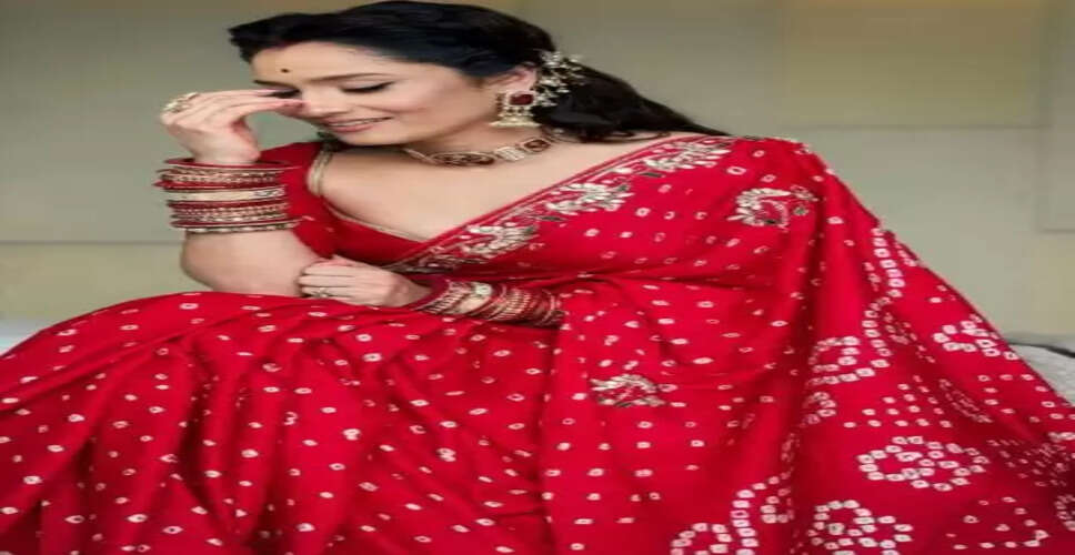 अंकिता लोखंडे ने शेयर किया अपना फेस्टिव लुक, लाल साड़ी में लग रहीं बेहद खूबसूरत