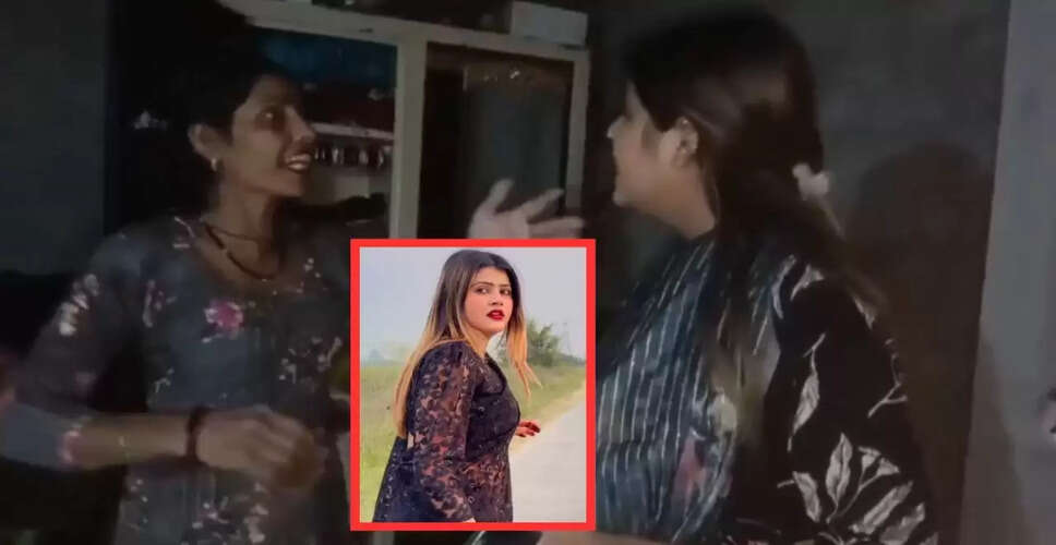 यूट्यूबर वंशिका का विवाद: मां के साथ मारपीट का वीडियो वायरल