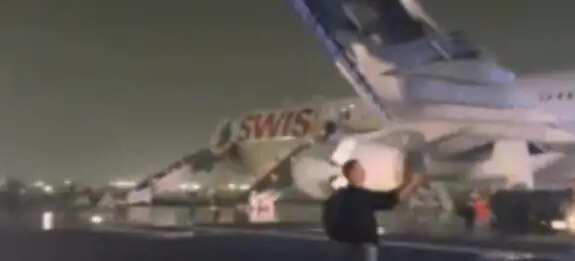 दिल्ली एयरपोर्ट पर स्विस एयर की उड़ान में तकनीकी खराबी, यात्रियों में हड़कंप