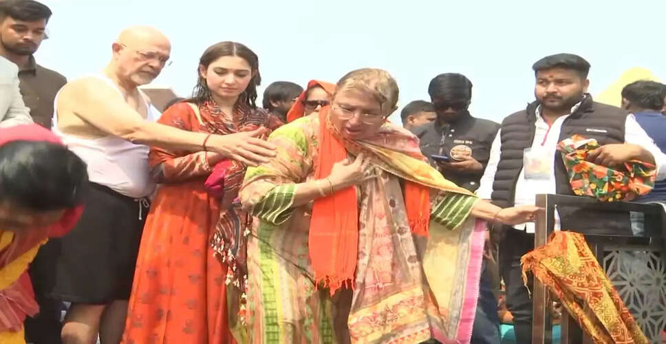 महाकुंभ 2025: बॉलीवुड सितारों की श्रद्धा और आस्था का अद्भुत संगम