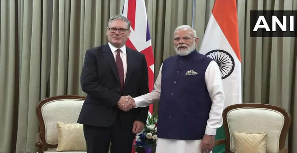 भारत-यूके संबंधों को मजबूत करने के लिए मोदी और स्टार्मर की मुंबई में बैठक