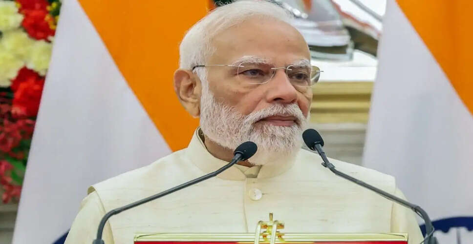 प्रधानमंत्री मोदी ने &lsquo;आर्ट ऑफ लिविंग फाउंडेशन&rsquo; की भूमिका की सराहना की