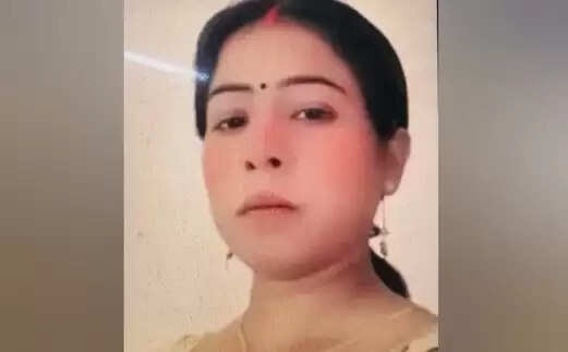 नोएडा में महिला हत्या का मामला: प्रेमी ने किया हत्या, शव के टुकड़े किए