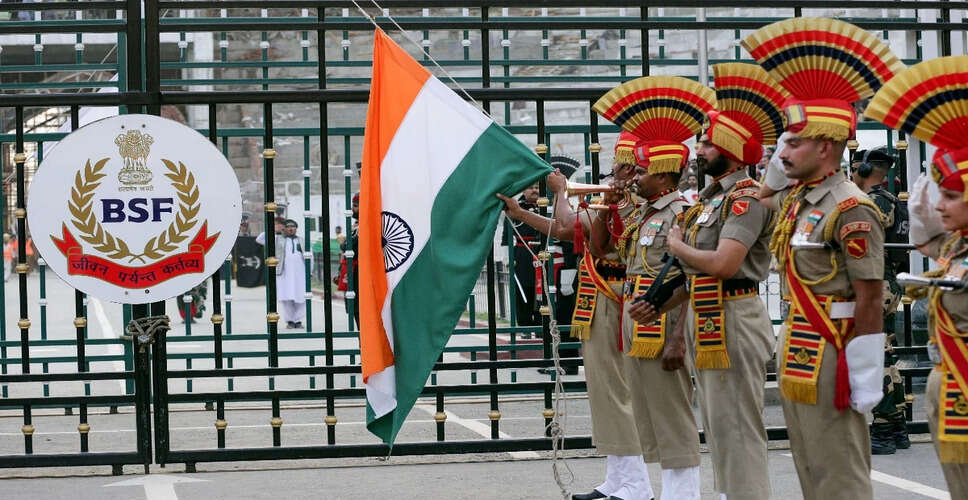 भारत और पाकिस्तान ने नागरिक कैदियों और मछुआरों की सूचियों का आदान-प्रदान किया
