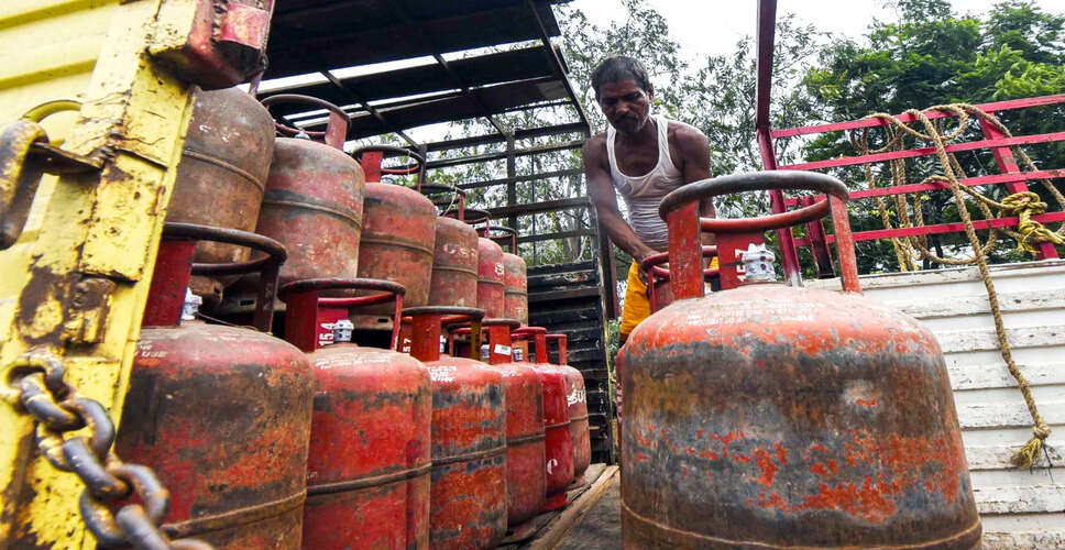 भारत में प्राकृतिक गैस कनेक्शन का विस्तार, LPG पर दबाव कम करने की कोशिश
