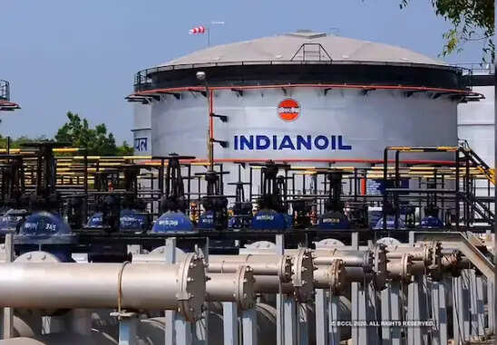 भारत का तेल निर्यात: संकट के बीच पड़ोसियों की मदद