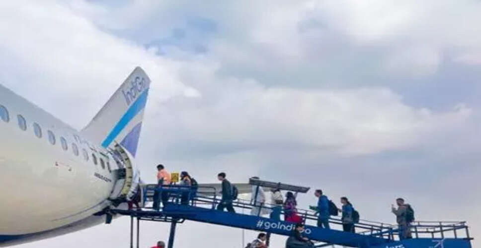 मध्य पूर्व में बढ़ते तनाव के बीच एयर इंडिया और इंडिगो ने उड़ानों में देरी की चेतावनी दी