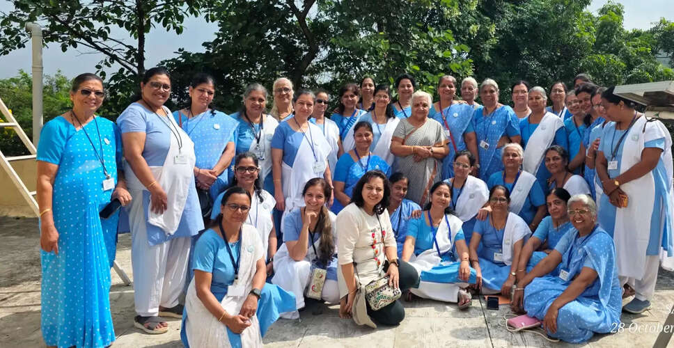 पुणे की महिलाओं का इंदौर दौरा: सस्टेनेबल डेवलपमेंट की नई दिशा