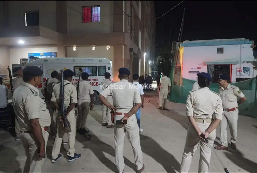 बिहार में ज्वेलरी लूट के आरोपी पर पुलिस की कार्रवाई, घायल हुआ अपराधी