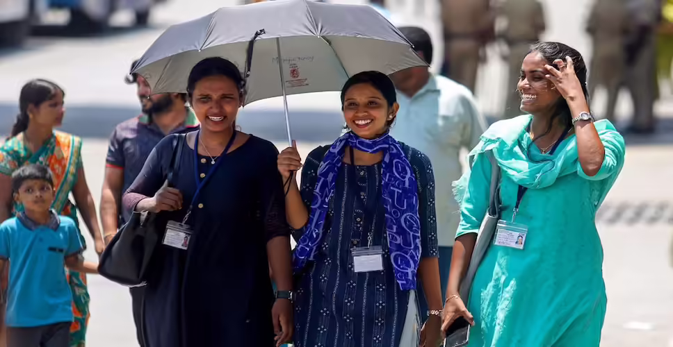 भारत में मौसम का असामान्य परिवर्तन: गर्मी और बारिश का सामना