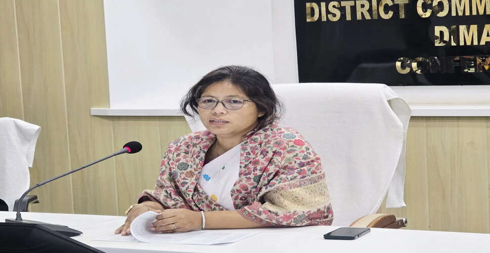 नंदिता गोरलोसा ने कांग्रेस में शामिल होकर विधानसभा चुनाव के लिए नामांकन भरा