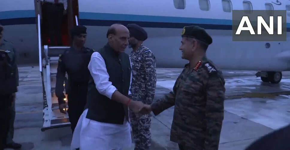 रक्षा मंत्री राजनाथ सिंह ने भुज में दशहरा उत्सव मनाया